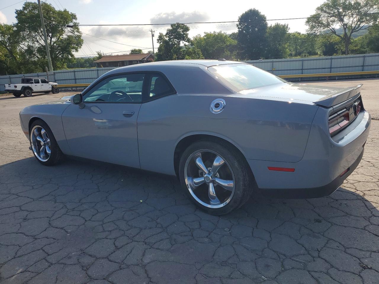 2022 Dodge Challenger Gt - zdjęcie 2
