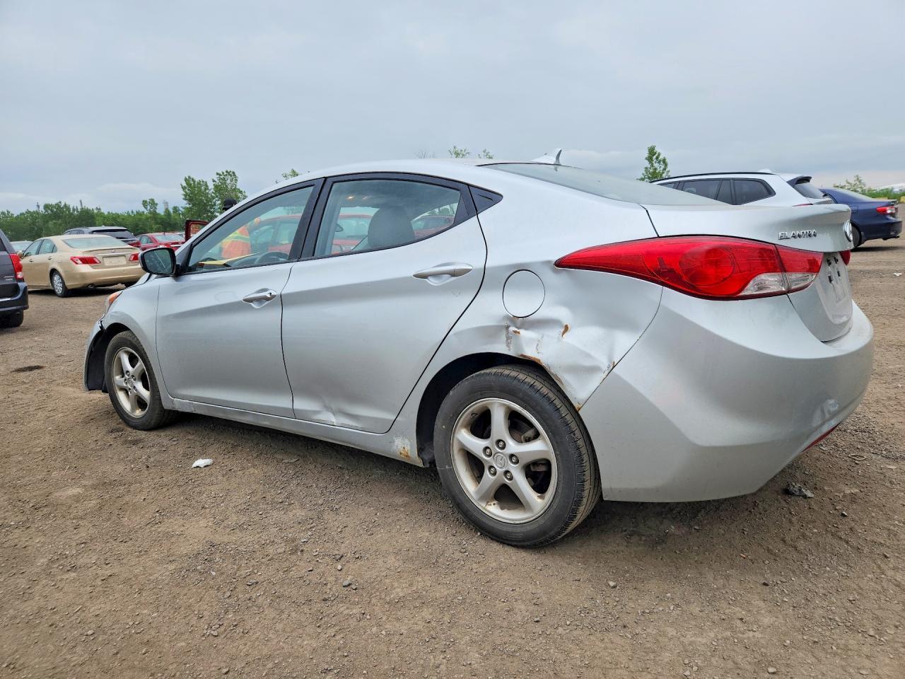 2013 Hyundai Elantra Gls - zdjęcie 2