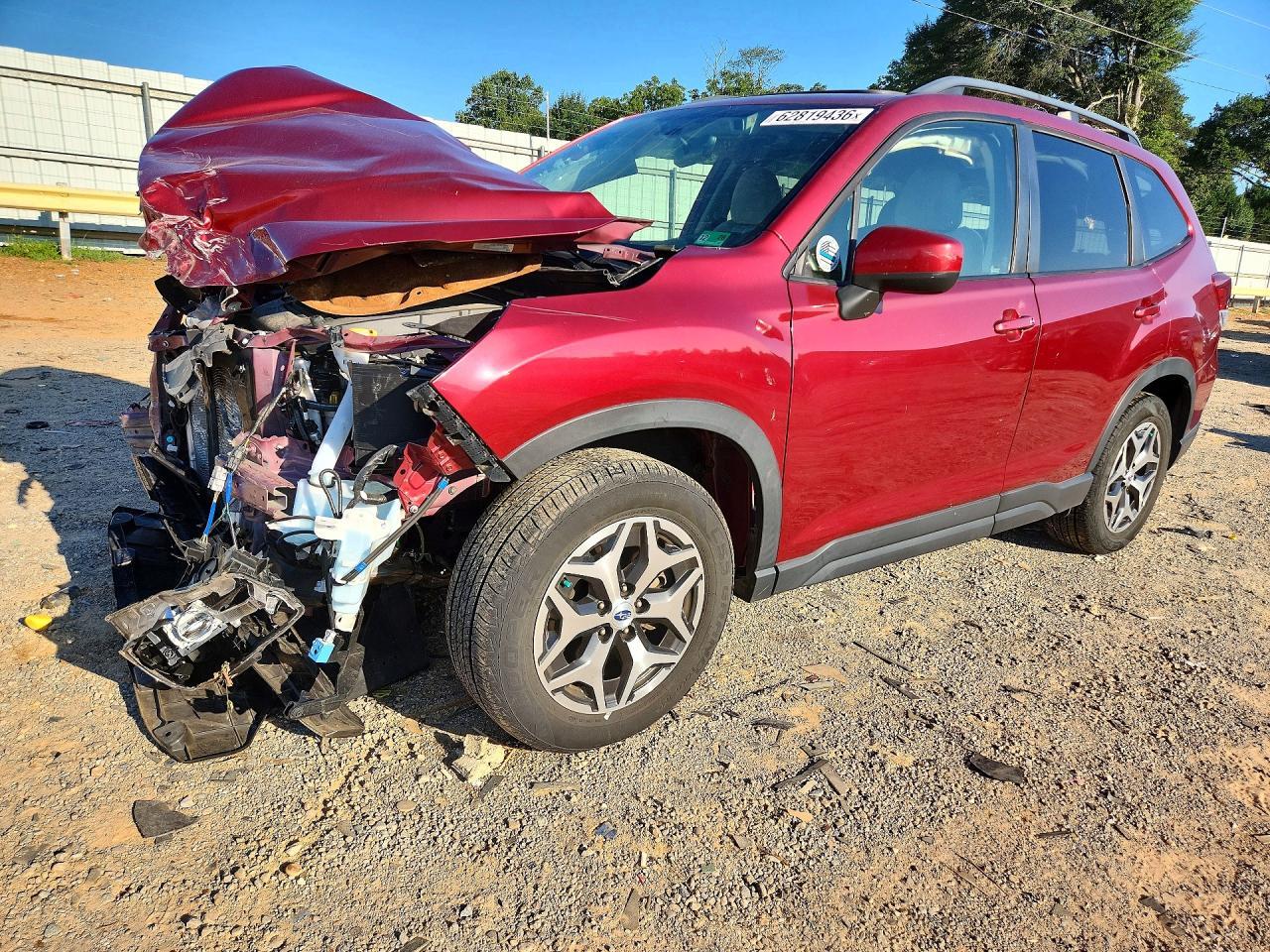 2019 Subaru Forester Premium - zdjęcie główne