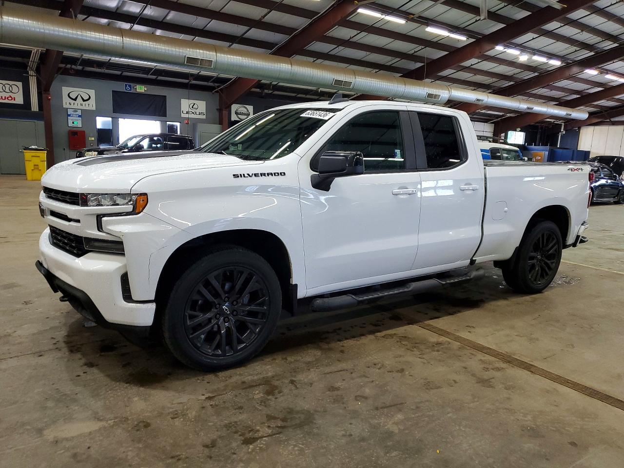 2020 Chevrolet Silverado K1500 Rst - zdjęcie główne