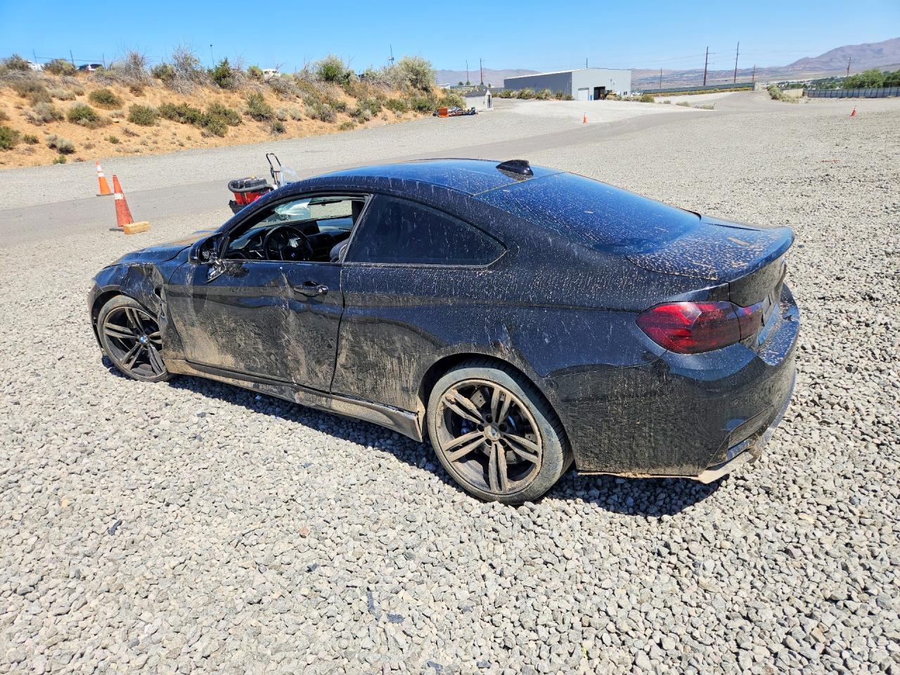 2016 BMW M4 - zdjęcie 2