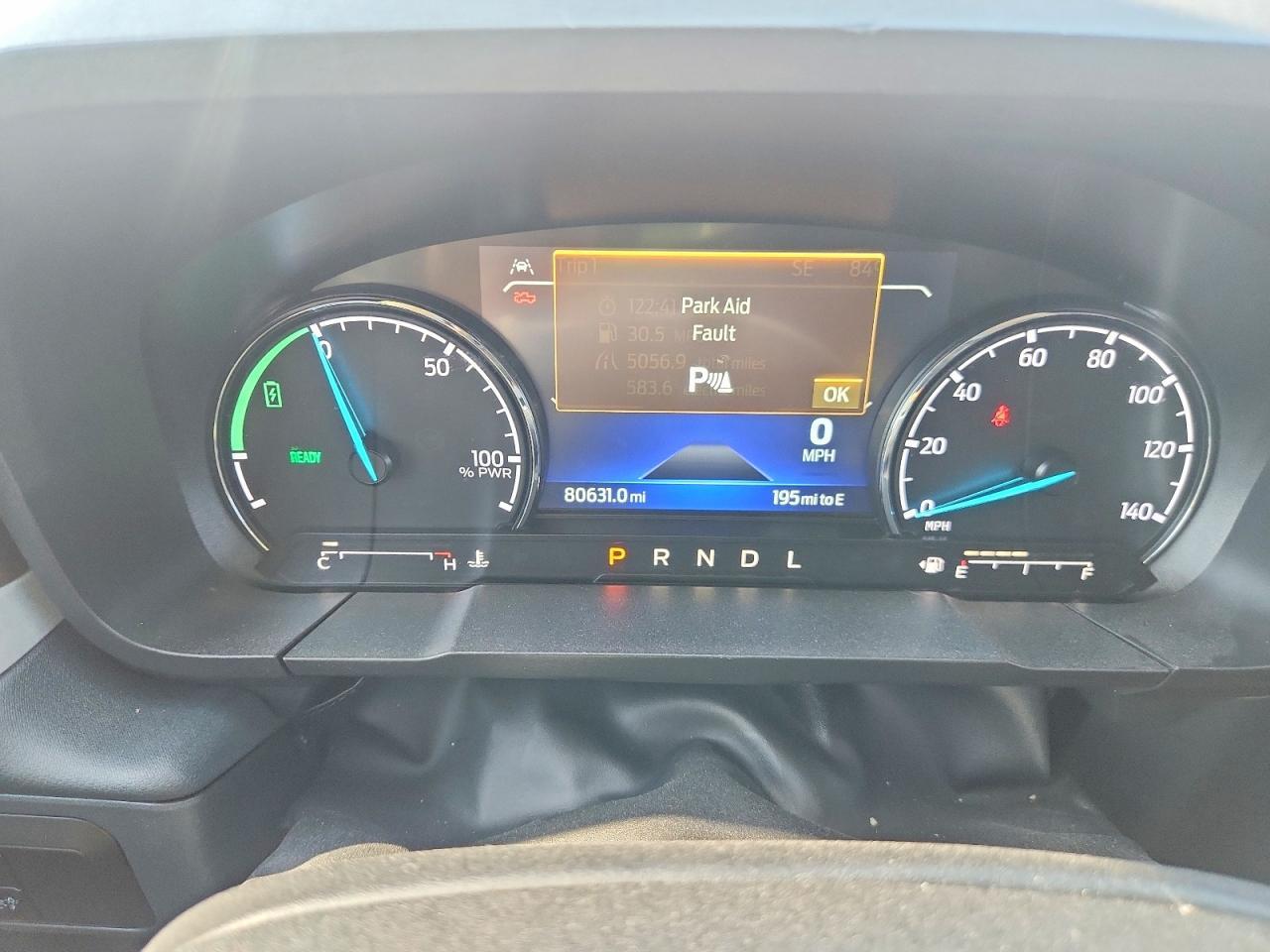 2024 Ford Maverick Lariat - zdjęcie 9