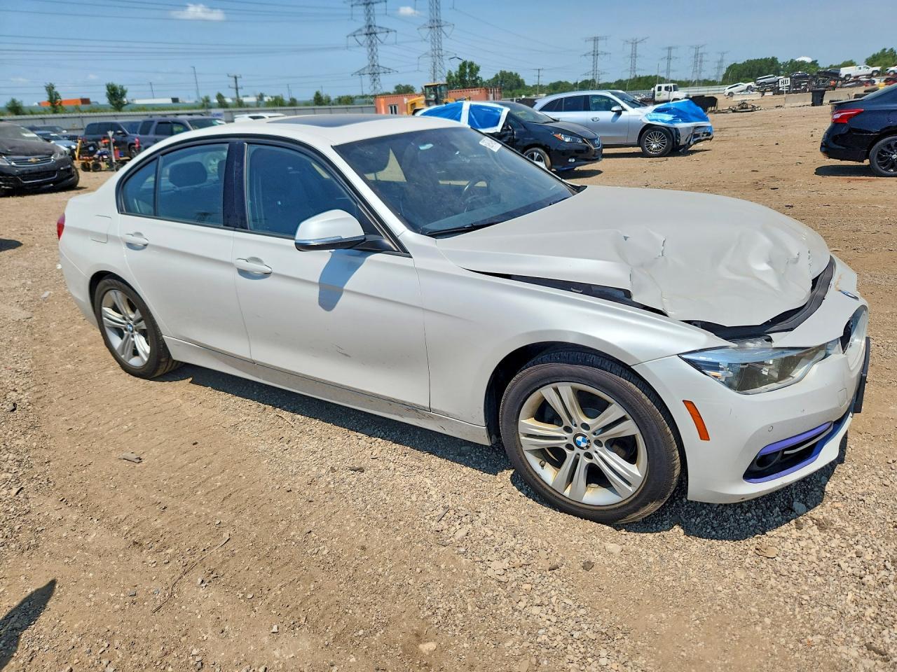 2016 BMW Seria 3 328i - zdjęcie 4