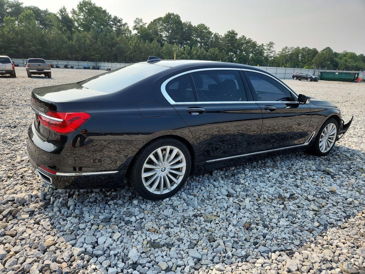 2017 BMW 740 I - zdjęcie 3