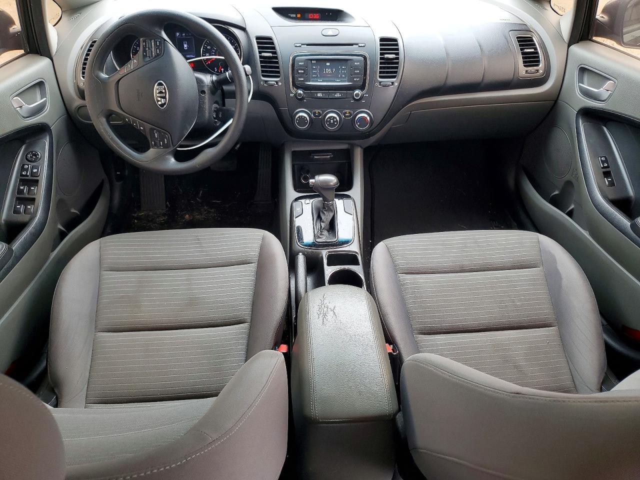2017 Kia Forte Lx - zdjęcie 8