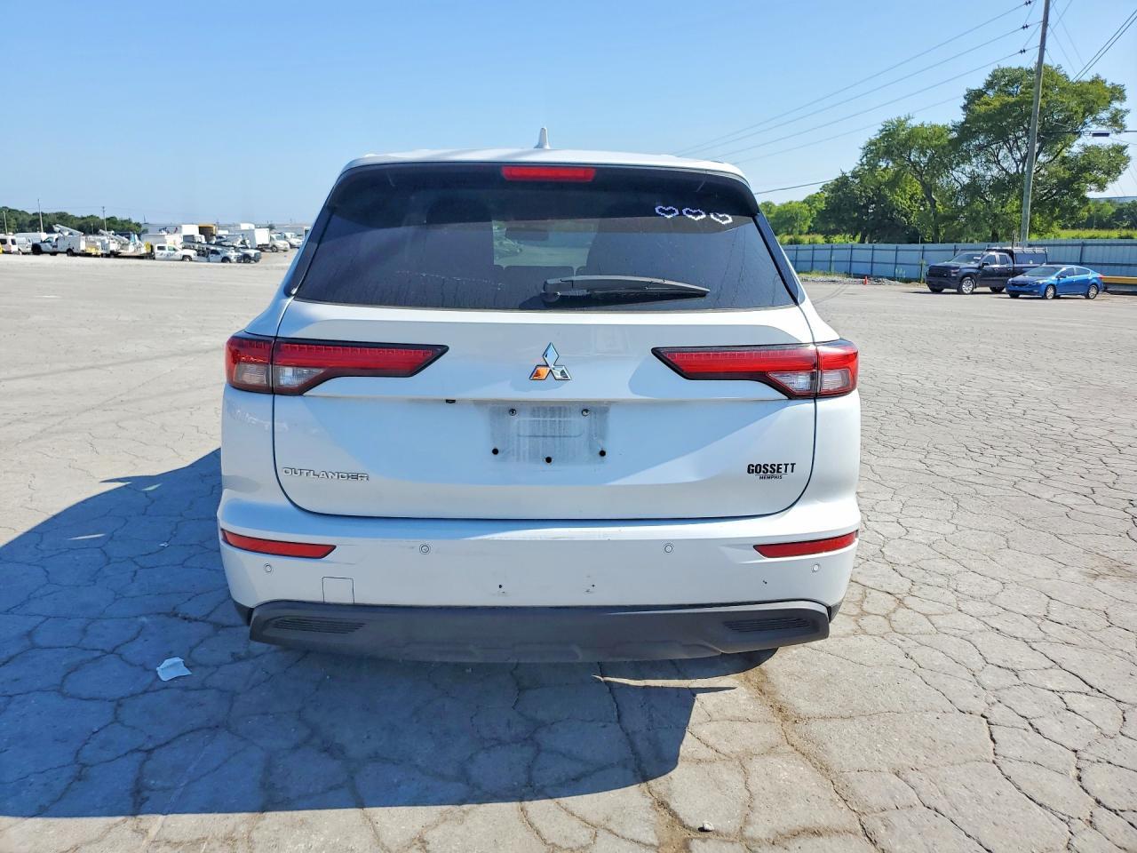 2022 Mitsubishi Outlander Es - zdjęcie 6