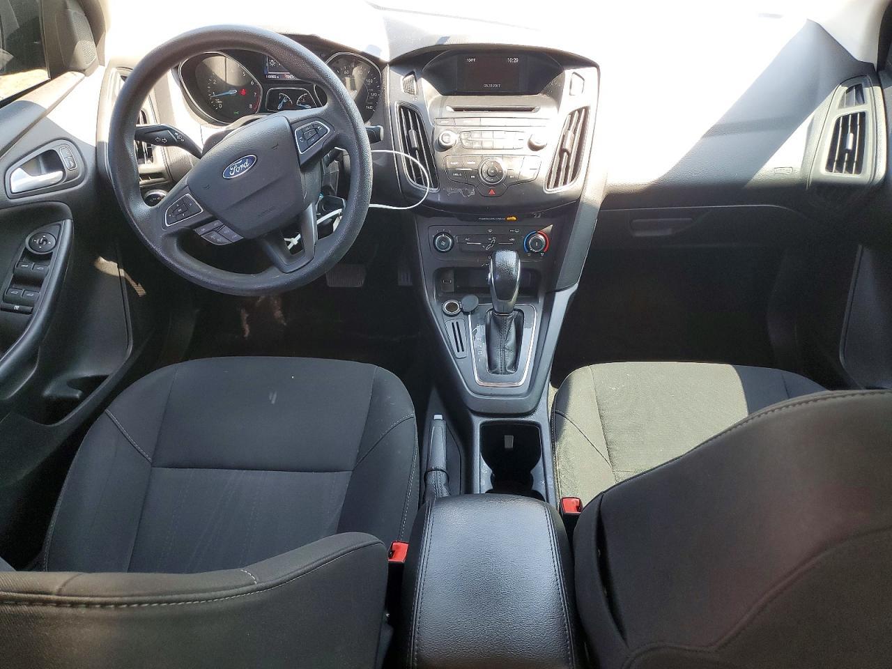 2017 Ford Focus Se - zdjęcie 8