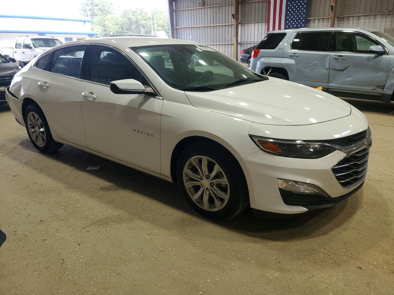 2024 Chevrolet Malibu Lt - zdjęcie 4