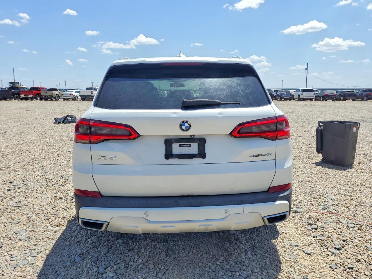 2019 BMW X5 xDrive50I - zdjęcie 6