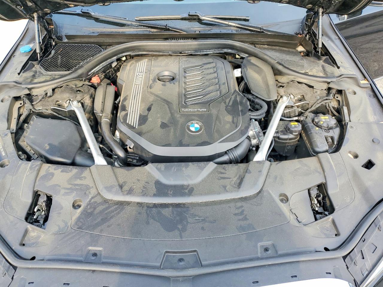 2020 BMW 740 I - zdjęcie 11