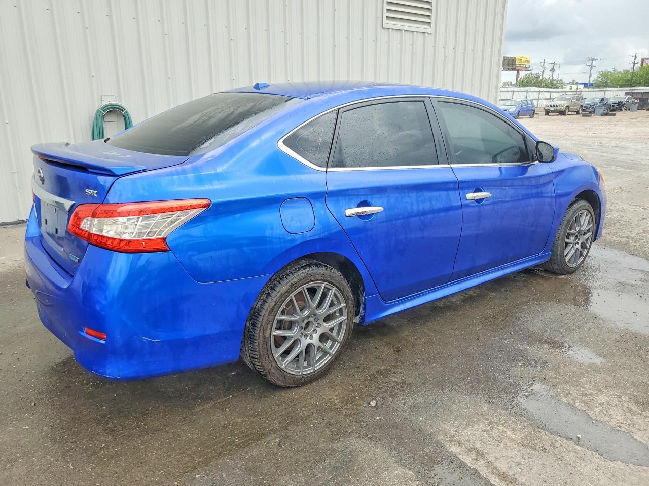 2014 Nissan Sentra Sr - zdjęcie 3