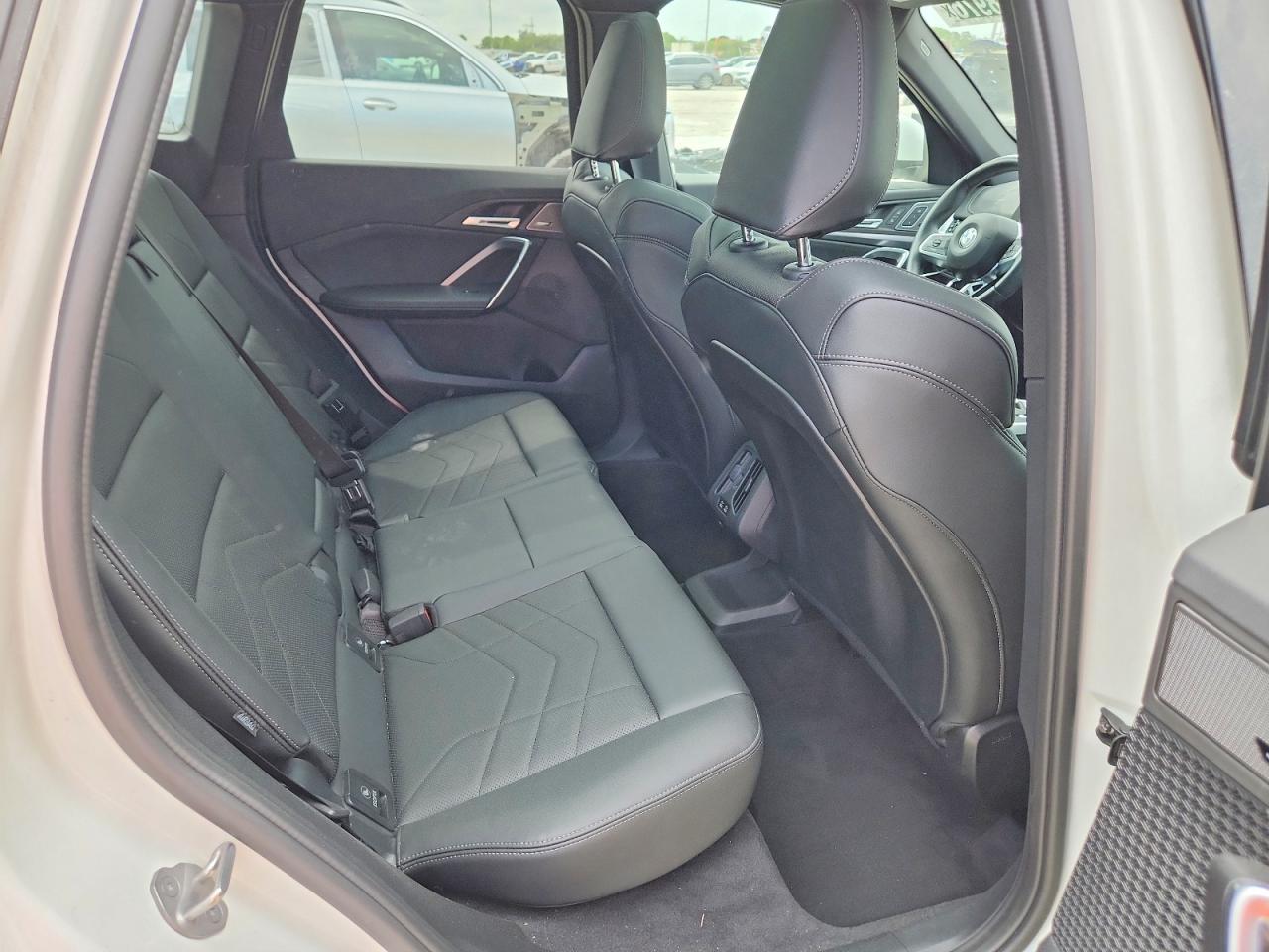 2026 B M W X Series X1 4D Suv 28I xDrive Msport - zdjęcie 11