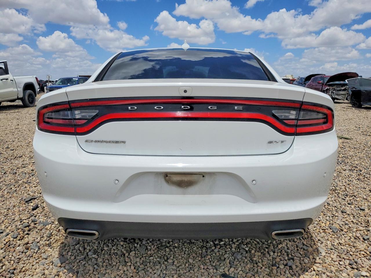 2016 Dodge Charger Sxt - zdjęcie 6