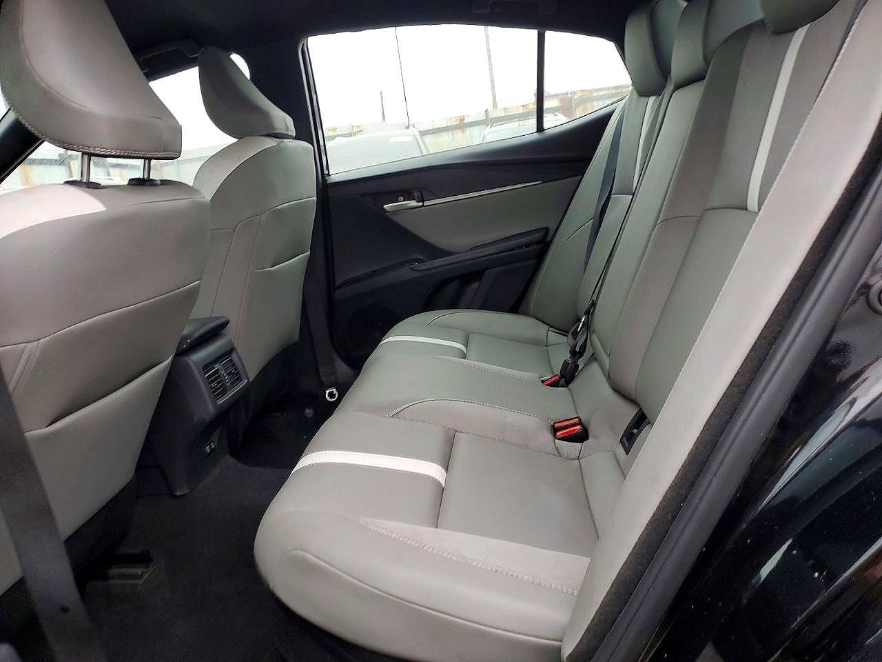 2025 Toyota Camry Xse - zdjęcie 10