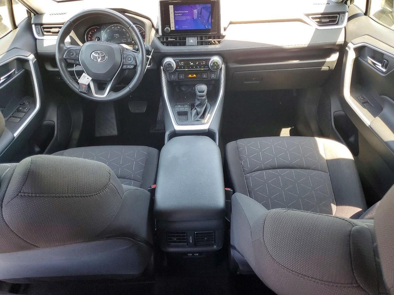 2023 Toyota Rav4 Xle - zdjęcie 8