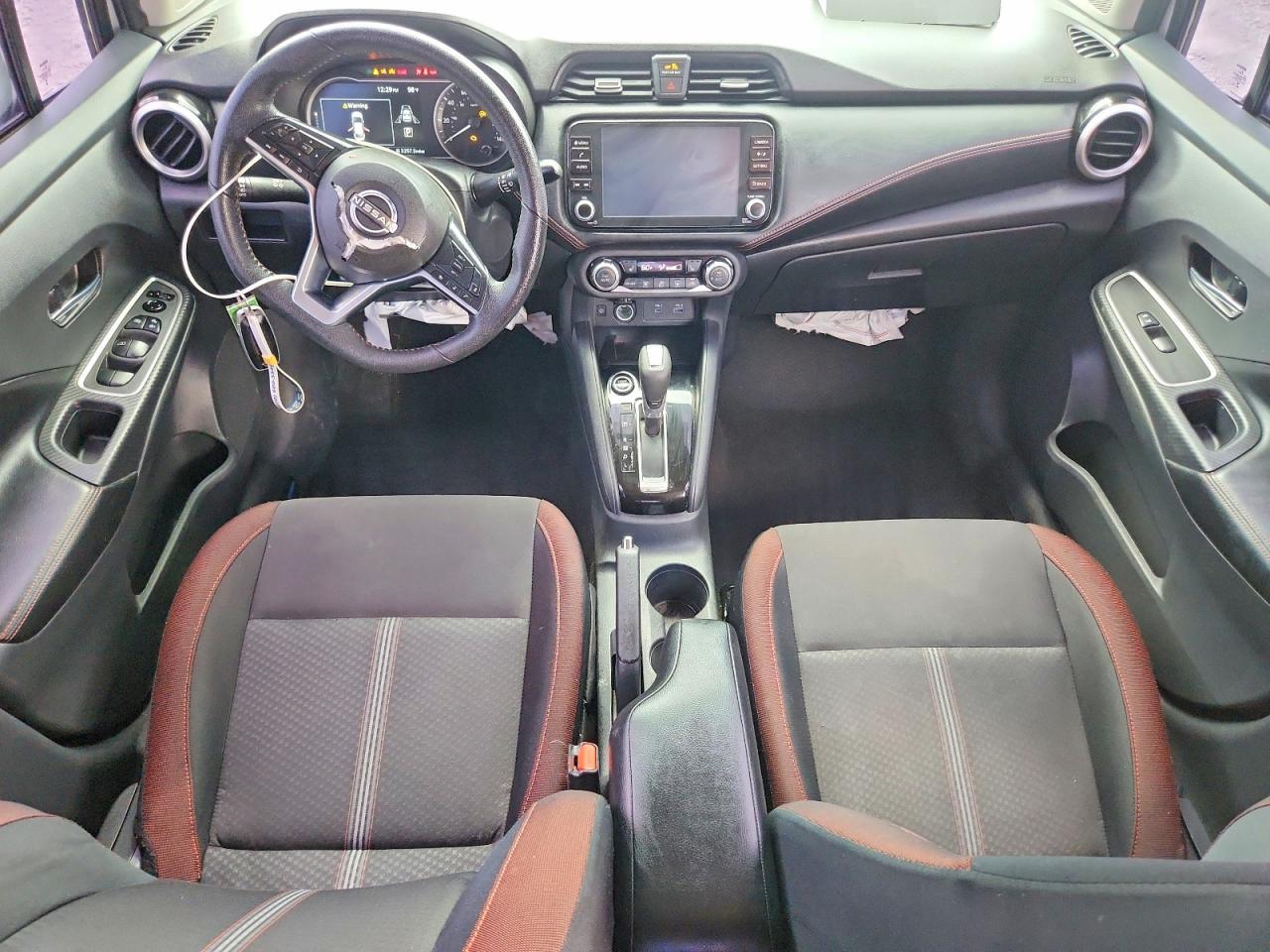 2024 Nissan Versa Sr - zdjęcie 8