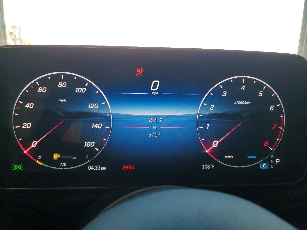 2025 Mercedes-Benz C 300 - zdjęcie 9
