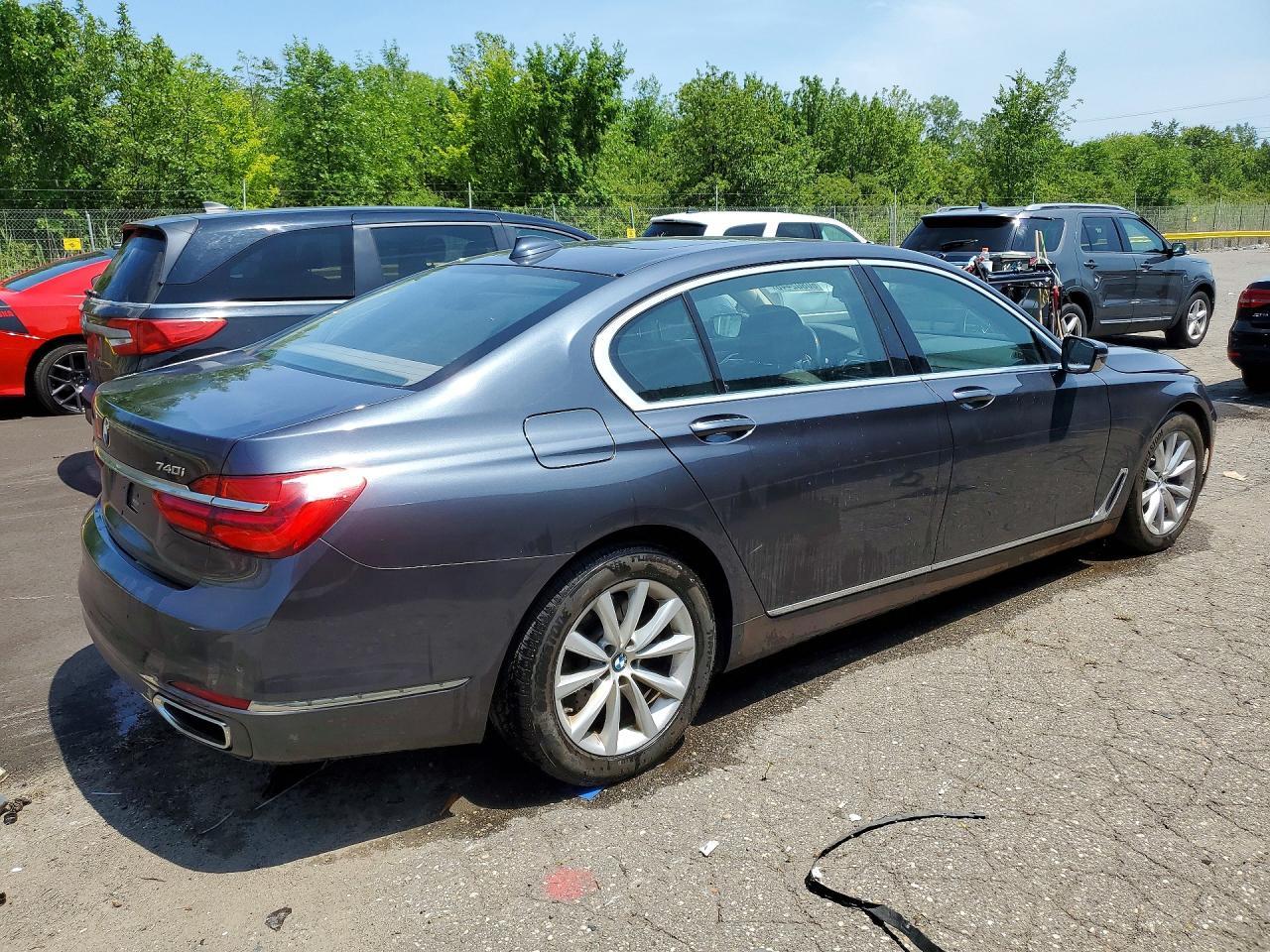 2018 BMW 740 Xi - zdjęcie 3