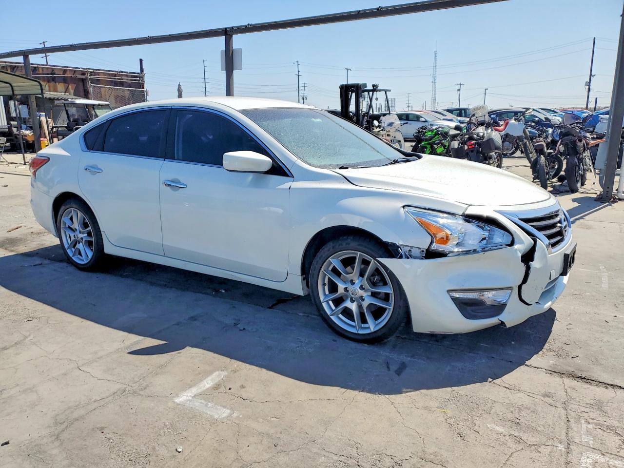 2015 Nissan Altima 2.5 S - zdjęcie 4