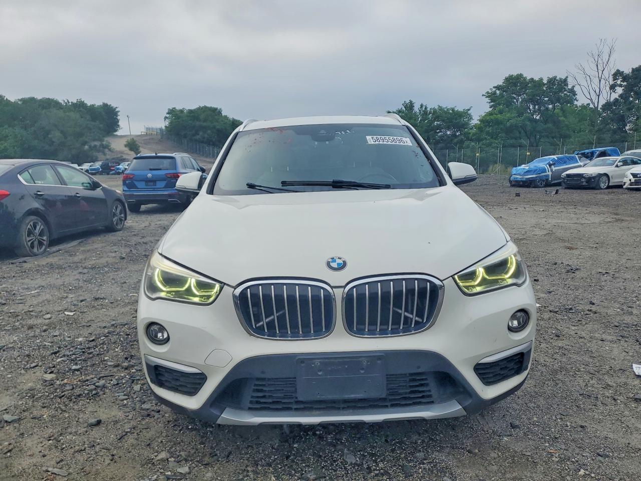 2016 BMW X1 xDrive28I - zdjęcie 5