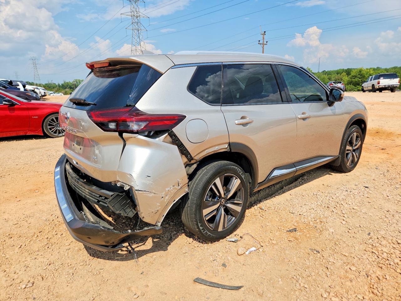 2021 Nissan Rogue Sl - zdjęcie 3