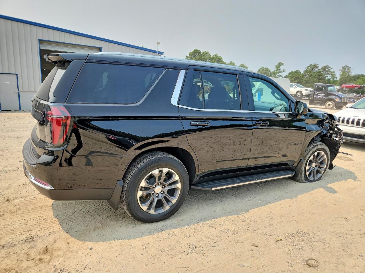 2025 Chevrolet Tahoe K1500 Ls - zdjęcie 3