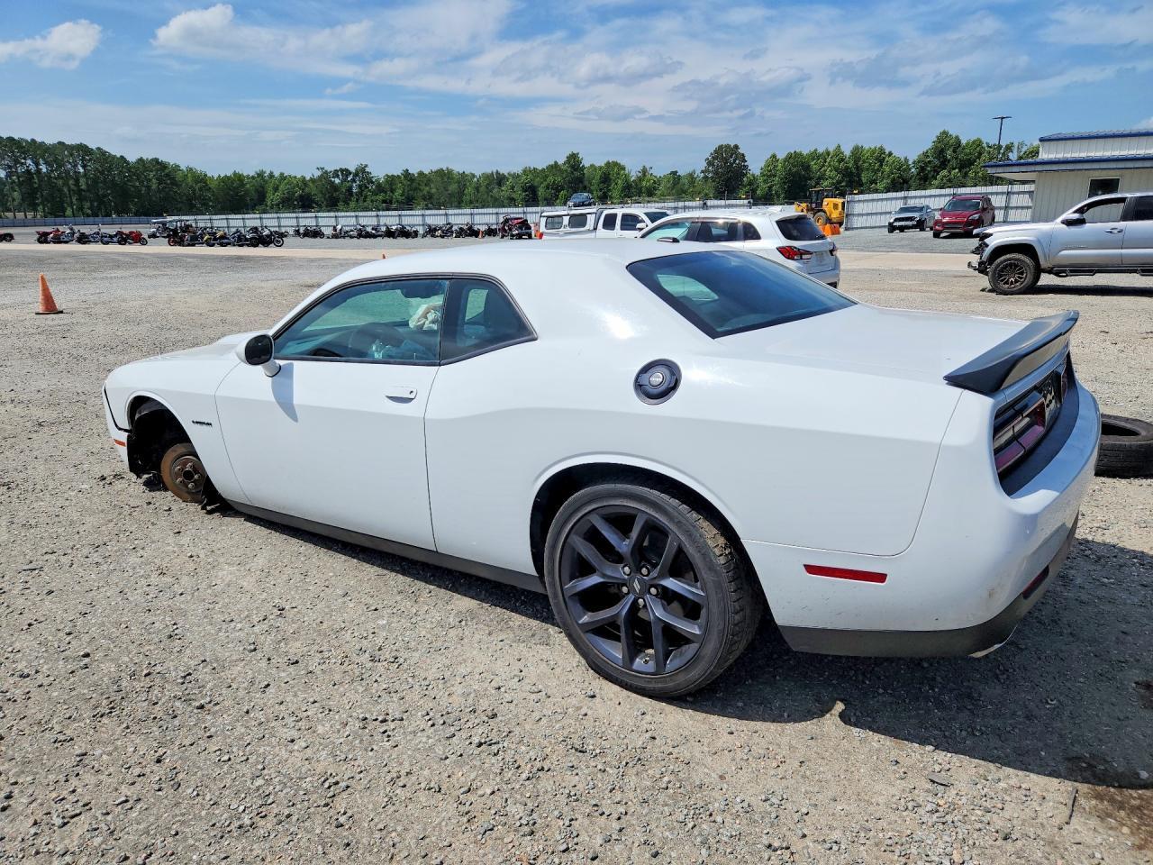 2022 Dodge Challenger R/T - zdjęcie 2