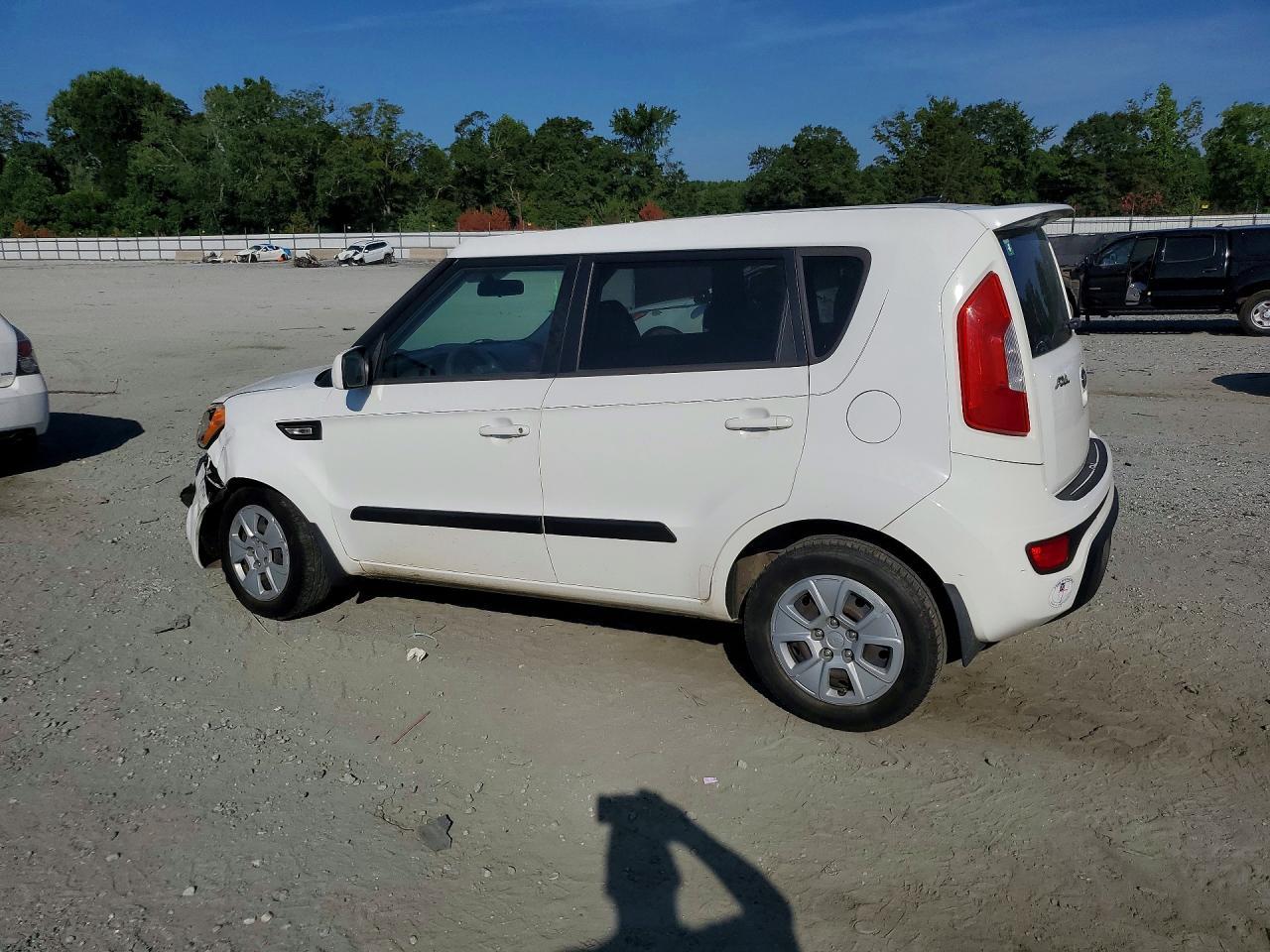 2013 Kia Soul Base - zdjęcie 2