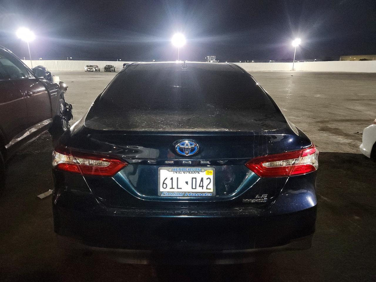 2019 Toyota Camry Le - zdjęcie 6