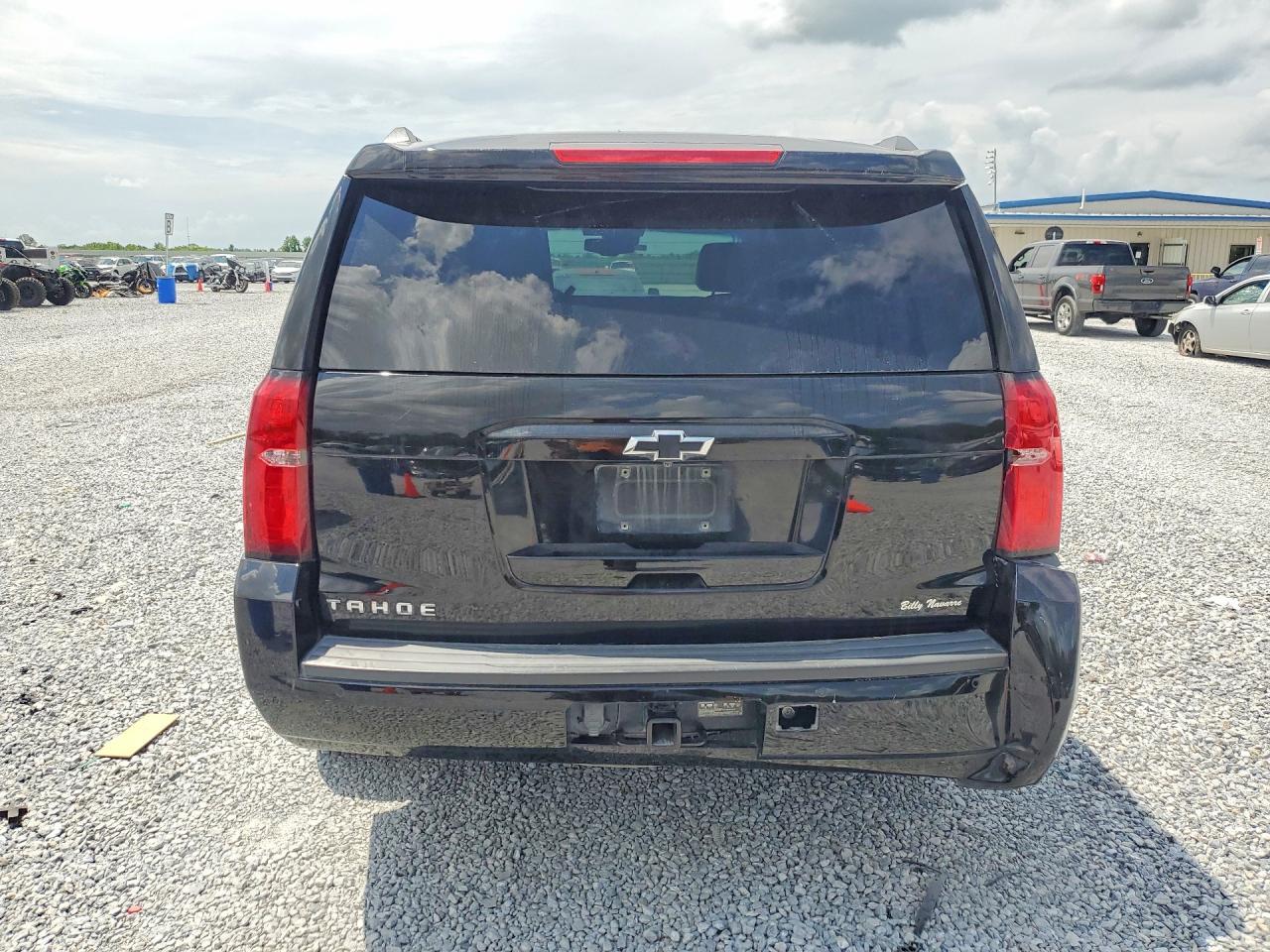 2016 Chevrolet Tahoe C1500 Lt - zdjęcie 6