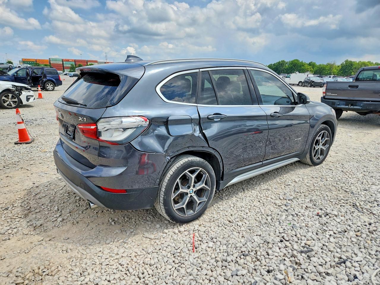 2018 BMW X1 xDrive28I - zdjęcie 3