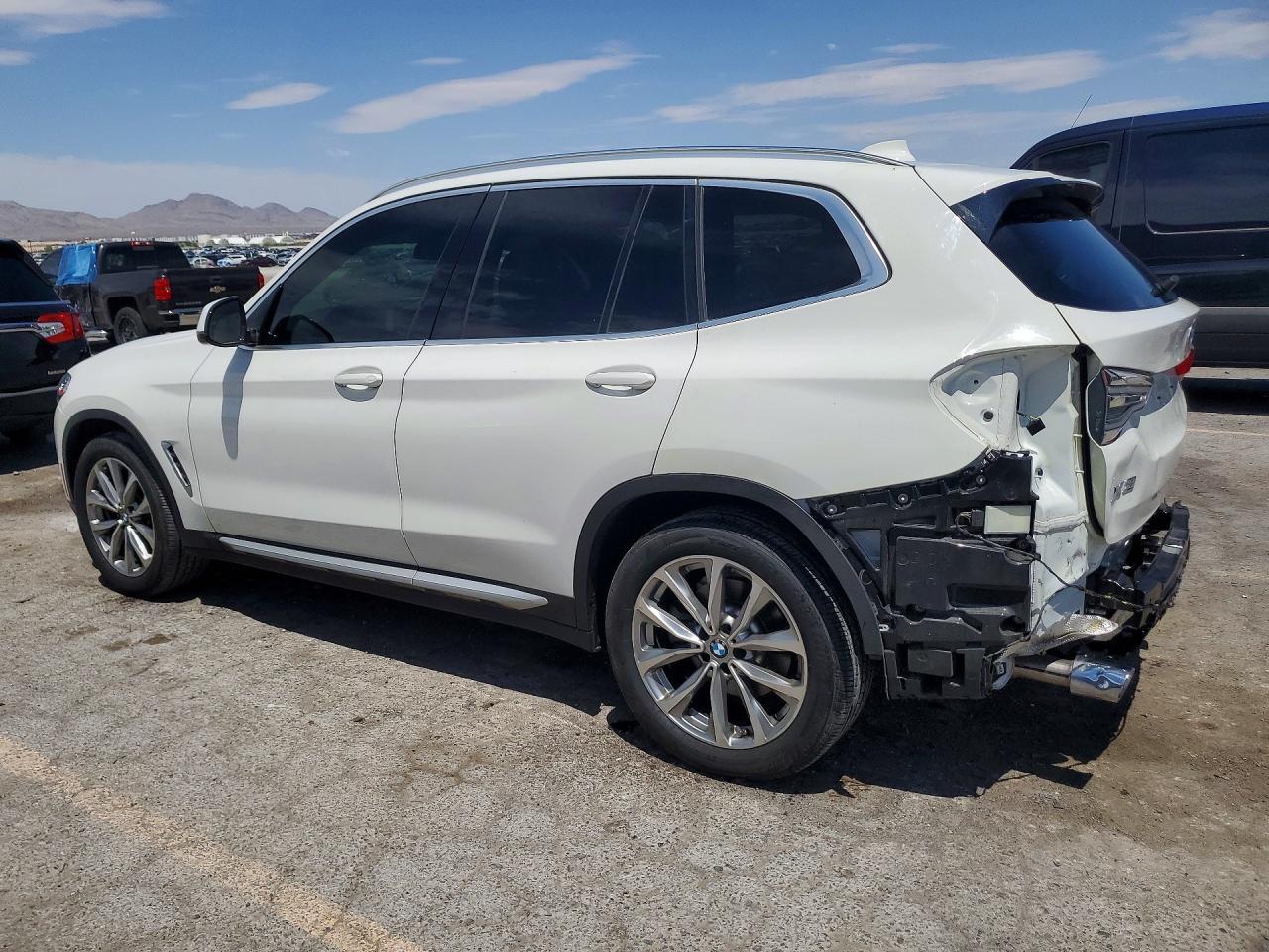 2019 BMW X3 Sdrive30I - zdjęcie 2