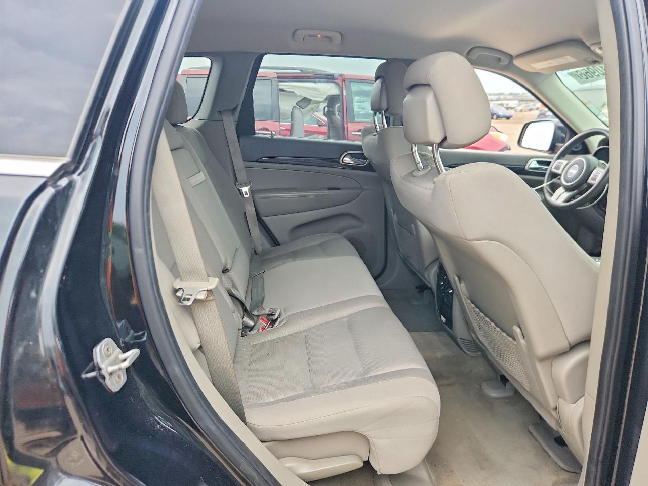 2013 Jeep Grand Cherokee Laredo - zdjęcie 10