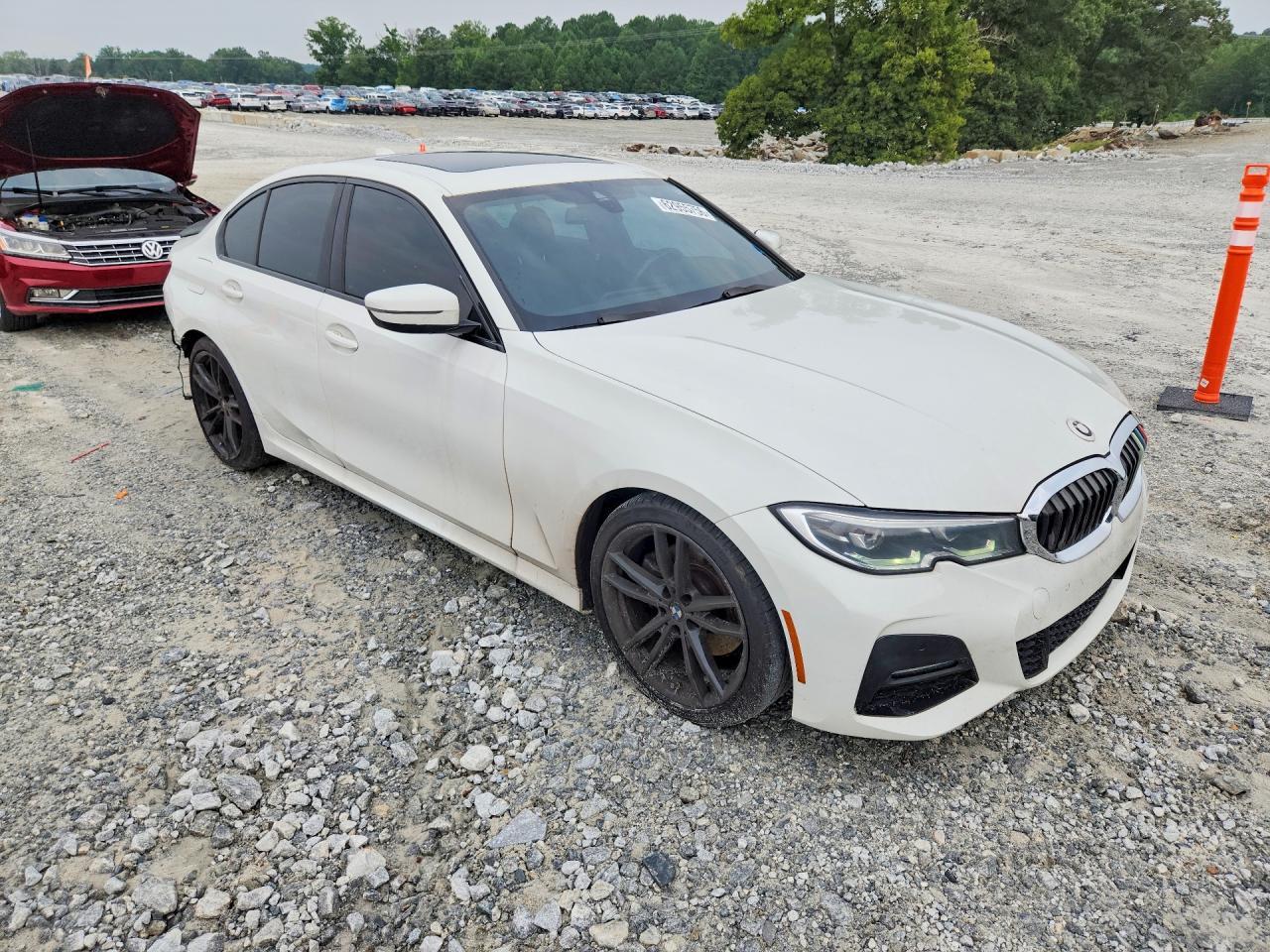 2021 BMW 330I - zdjęcie 4