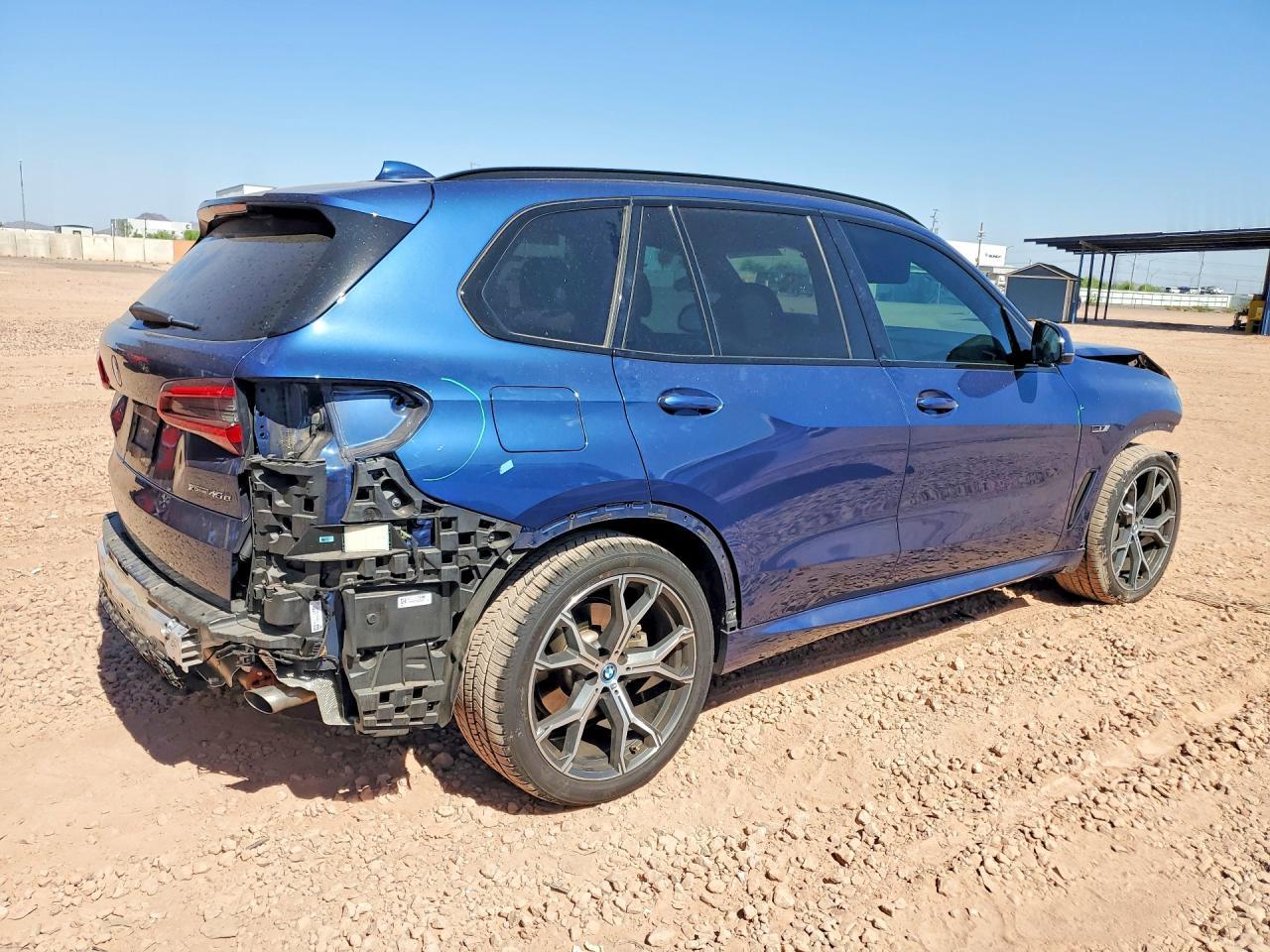 2023 BMW X5 xDrive45E - zdjęcie 3