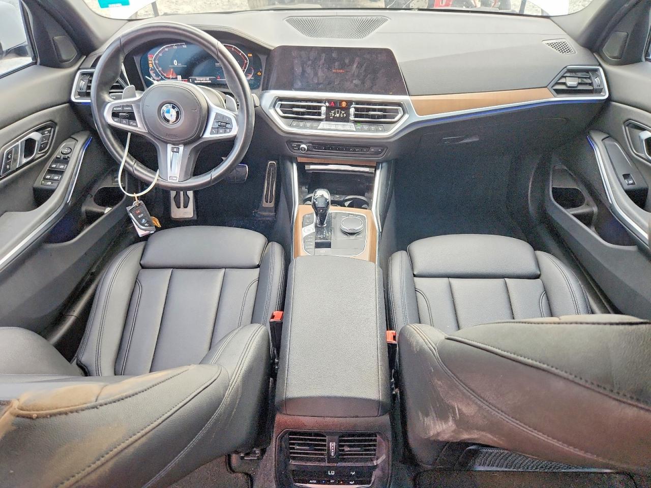 2021 BMW 330I - zdjęcie 8