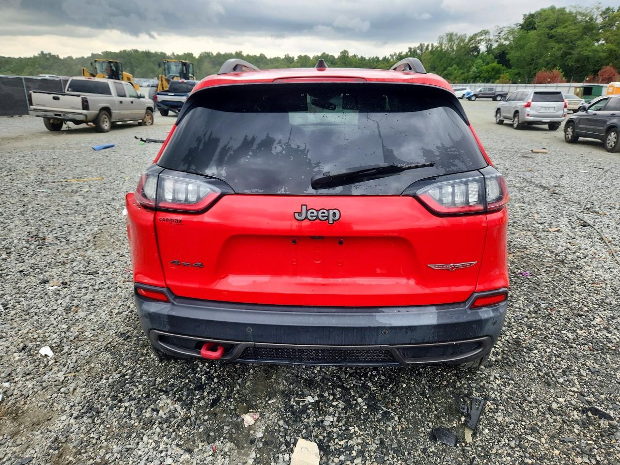 2019 Jeep Cherokee Trailhawk - zdjęcie 6