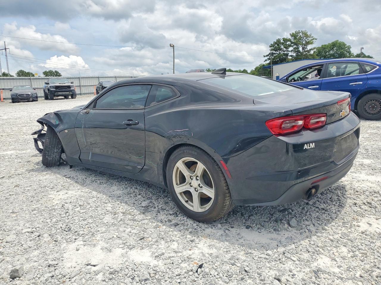 2019 Chevrolet Camaro Ls - zdjęcie 2