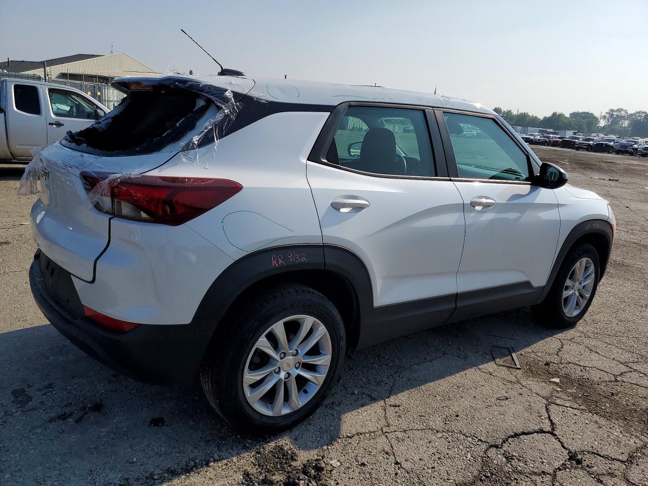 2021 Chevrolet Trailblazer Ls - zdjęcie 3