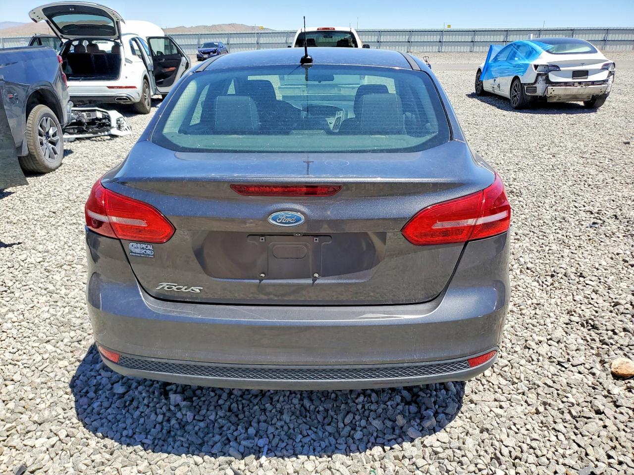 2017 Ford Focus S - zdjęcie 6