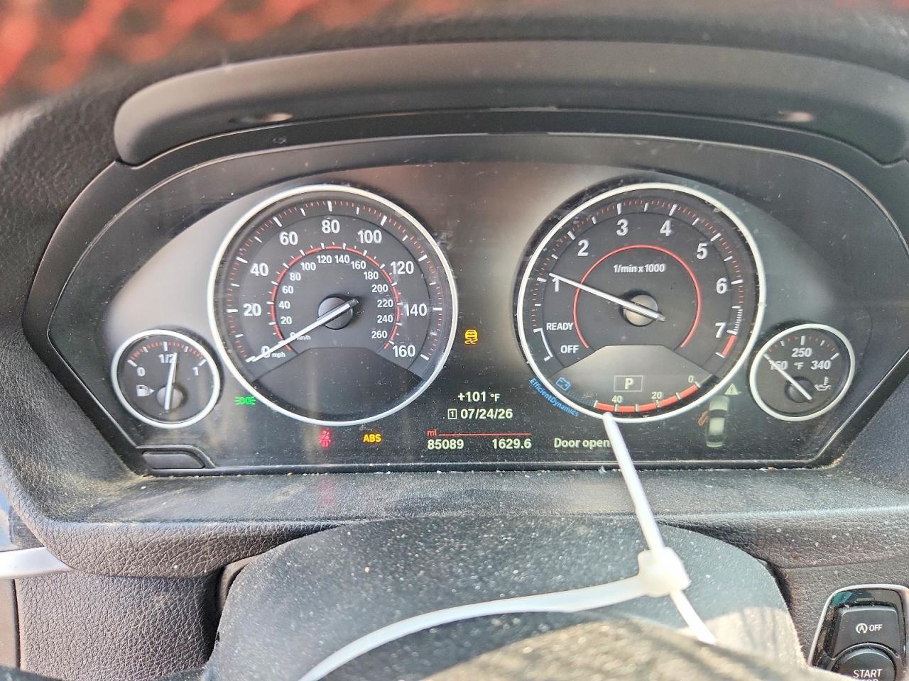 2017 BMW Seria 3 330i - zdjęcie 9