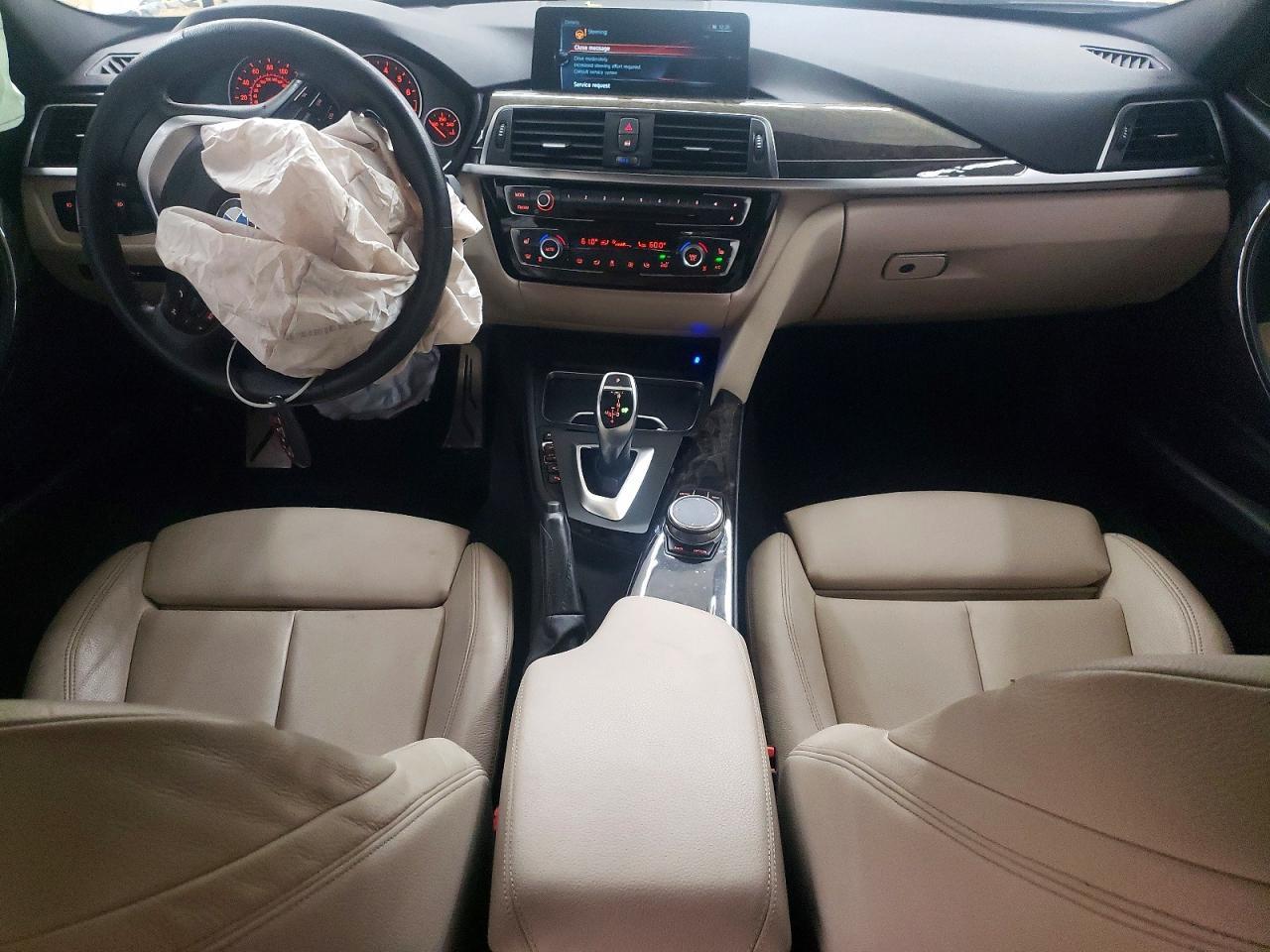 2017 BMW 330 Xi - zdjęcie 8