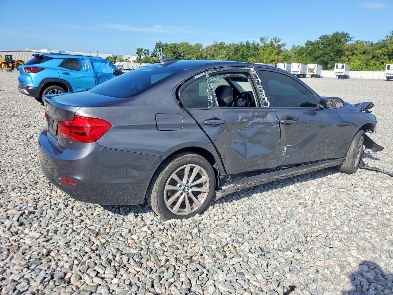 2018 BMW 320 I - zdjęcie 3