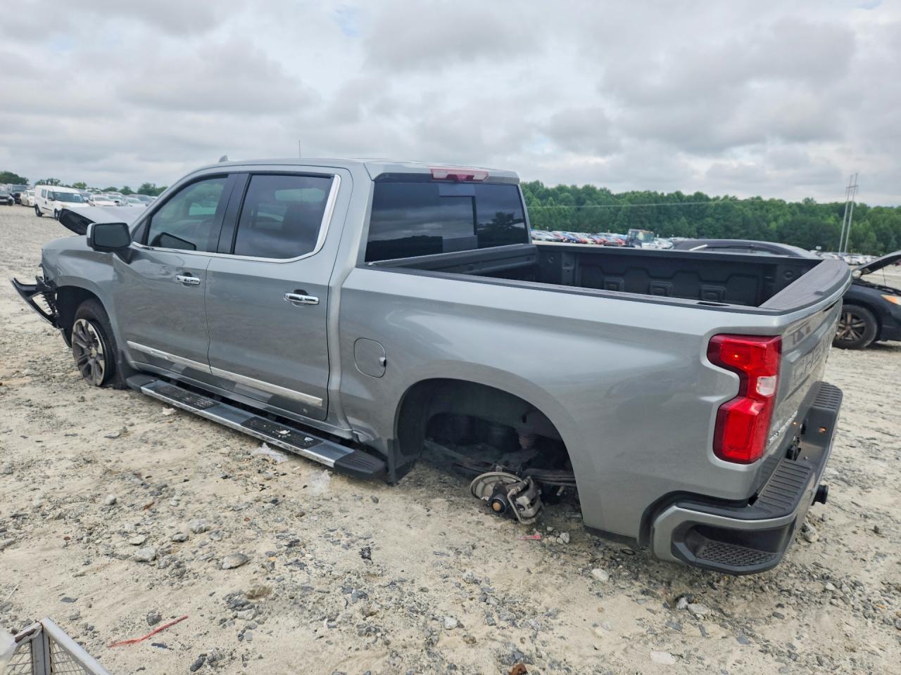 2026 Chevrolet Silverado K1500 High Country - zdjęcie 2