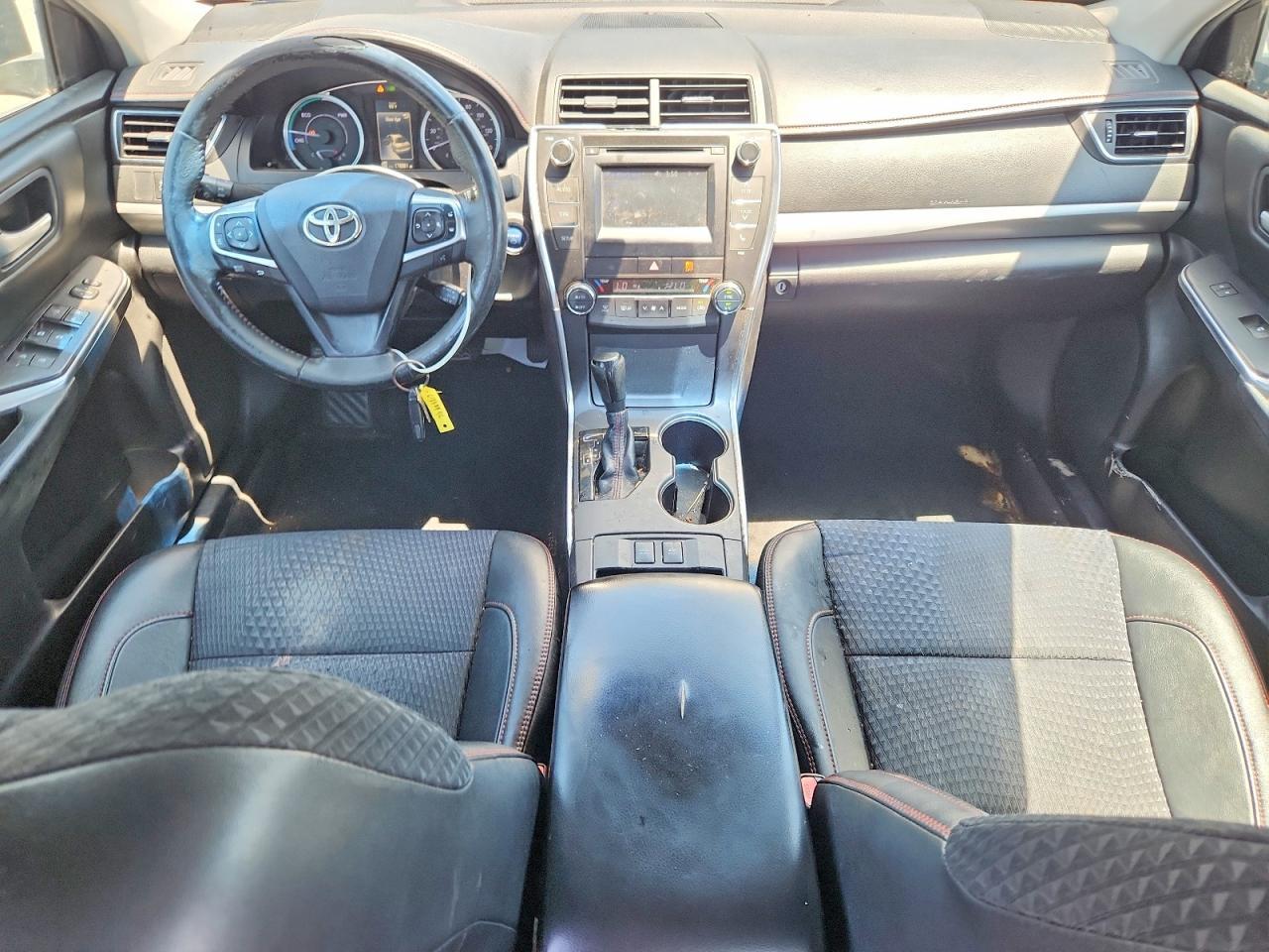 2015 Toyota Camry Hybrid Se - zdjęcie 8