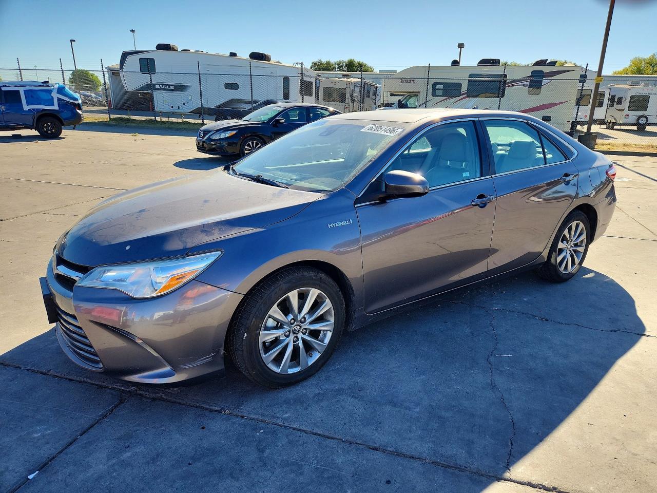2017 Toyota Camry Hybrid Xle - zdjęcie główne