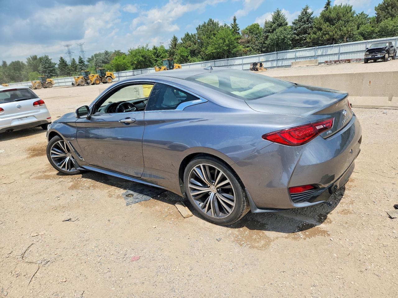 2017 Infiniti Q60 2.0T Premium - zdjęcie 2