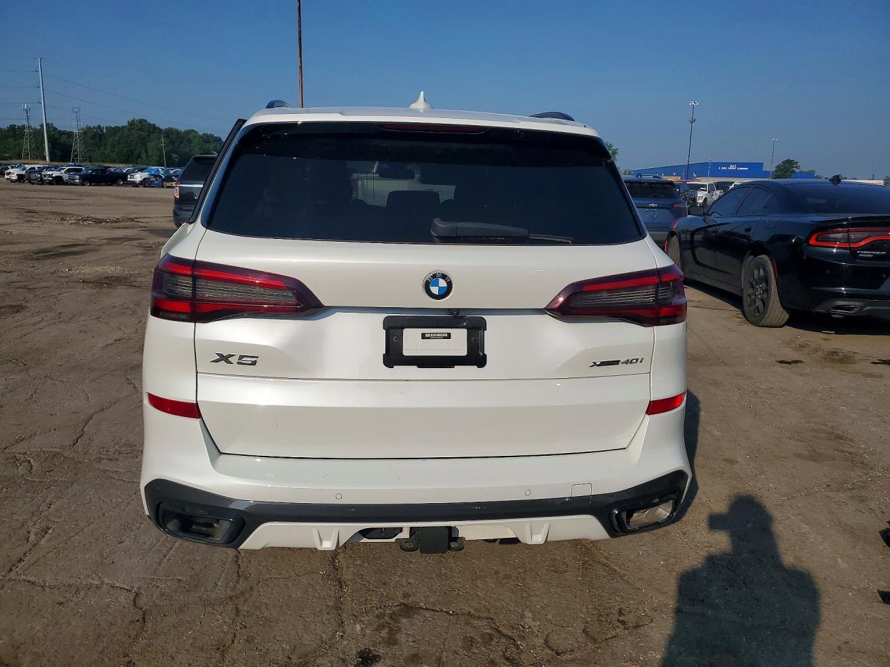2021 BMW X5 xDrive40I - zdjęcie 6