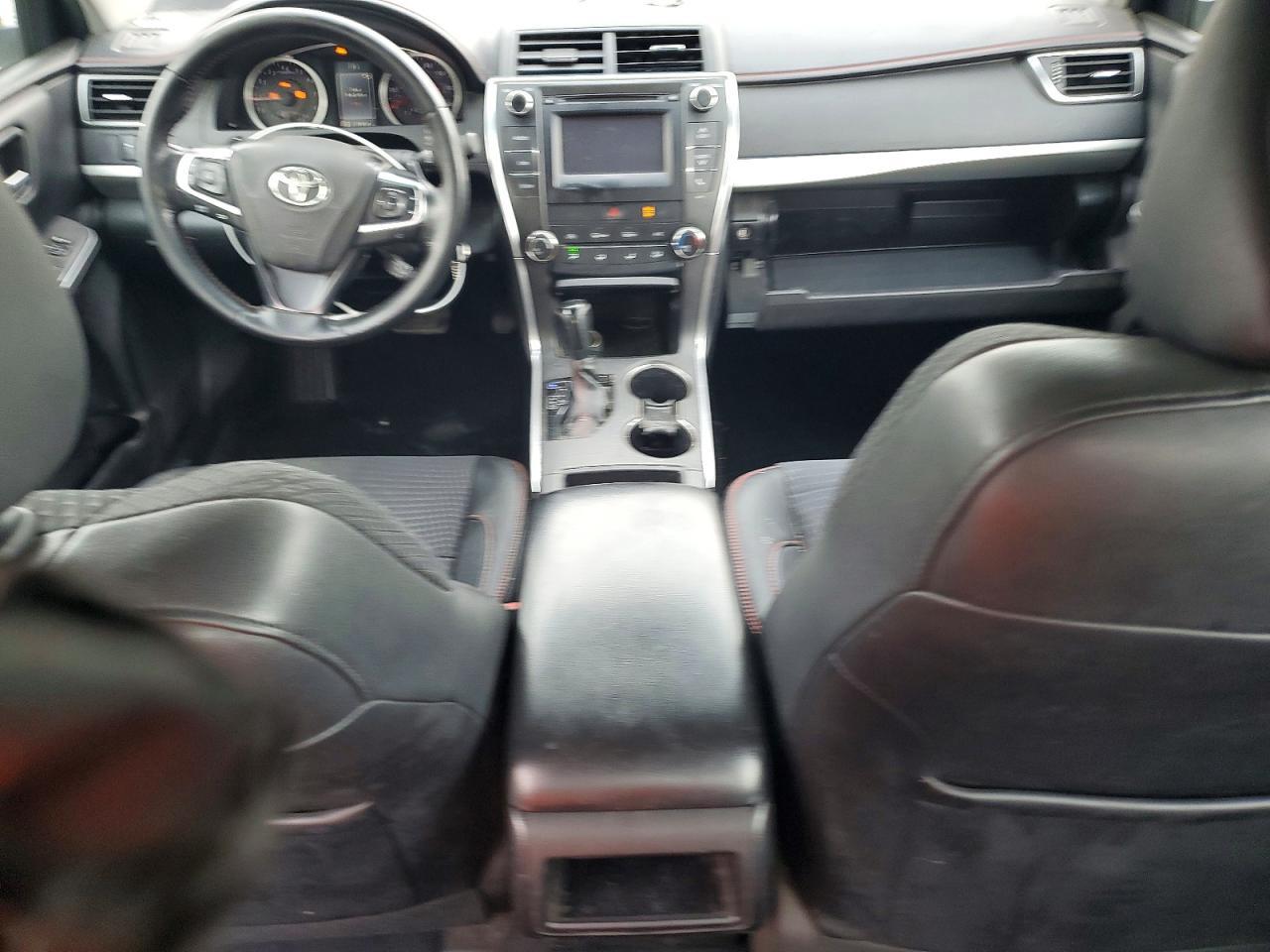 2015 Toyota Camry Se - zdjęcie 8