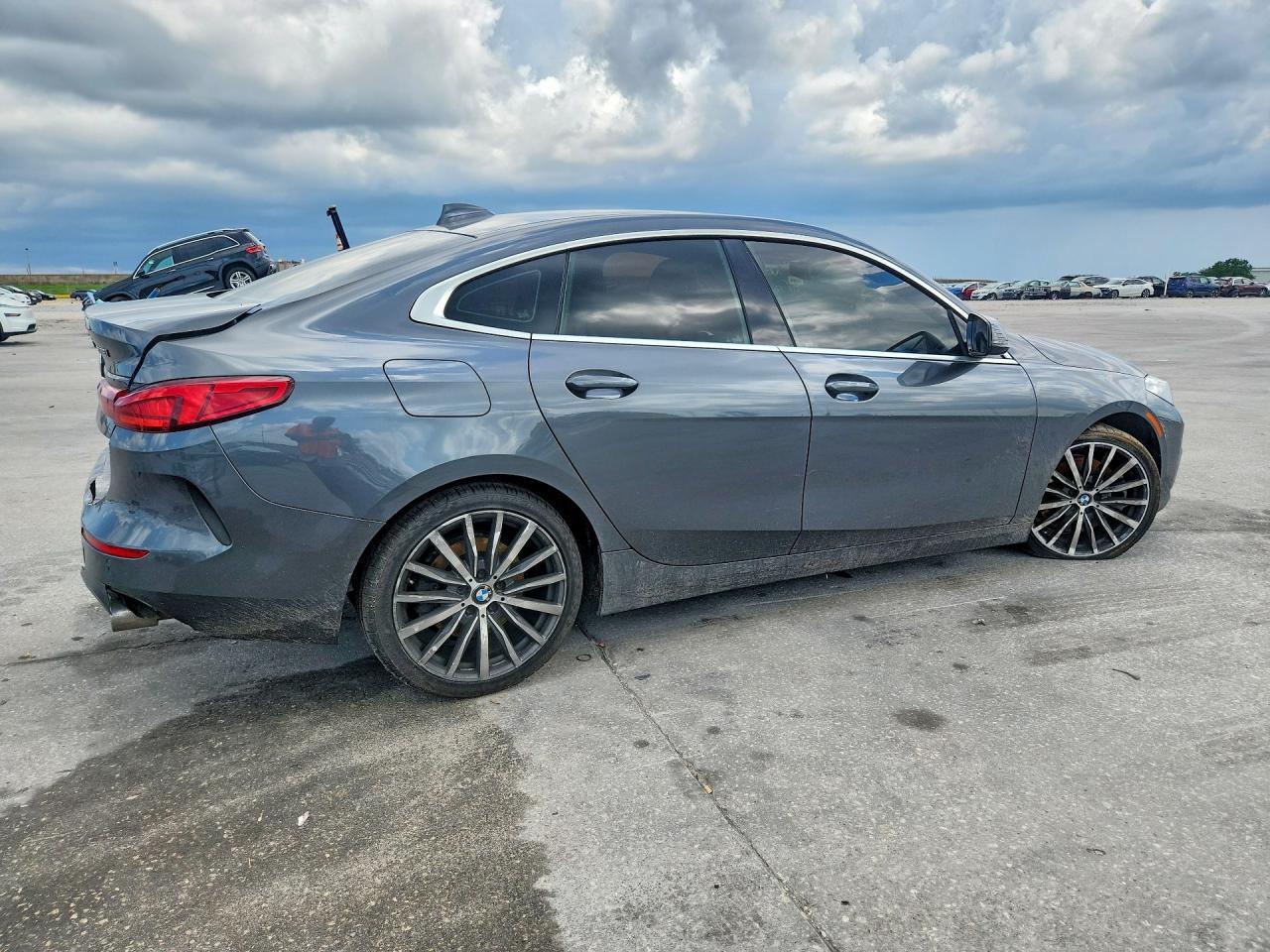 2021 BMW 228I - zdjęcie 3